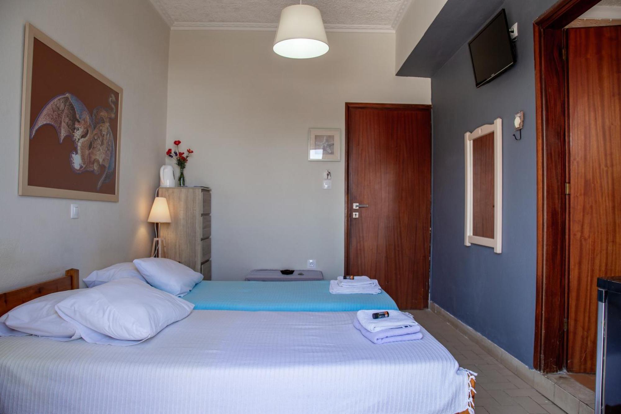 Nefeli Rooms Agia Marina Exterior foto