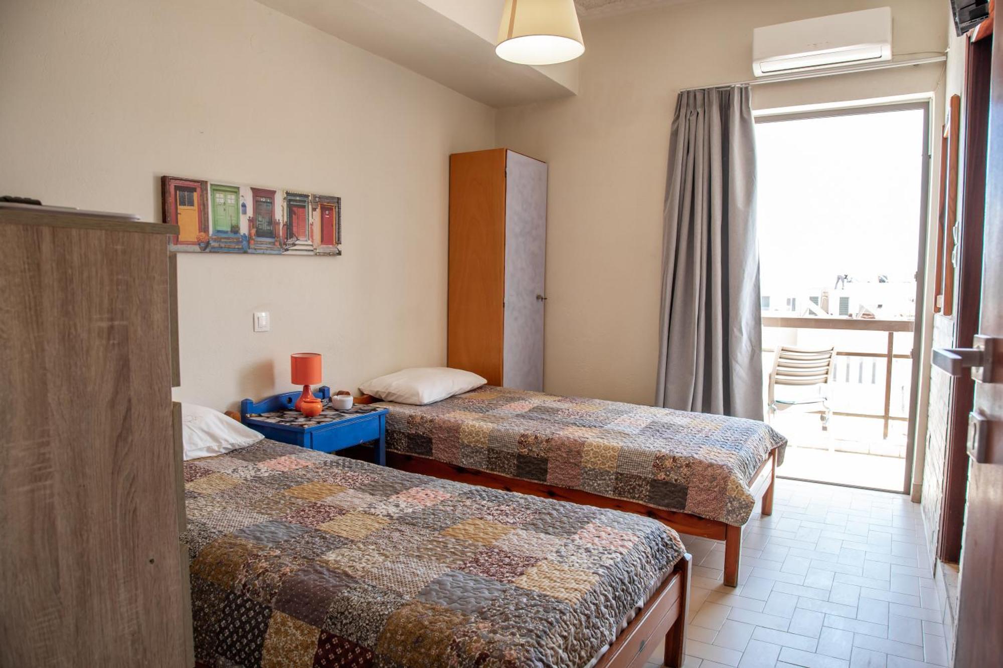 Nefeli Rooms Agia Marina Exterior foto